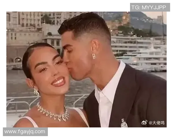 C罗女朋友是谁 最新恋情曝光及两人甜蜜生活揭秘