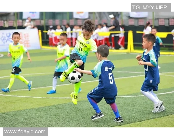 全球足球巨星传奇汇聚 展现辉煌成就与跨时代魅力 全球足球巨星传奇汇聚 展现辉煌成就与跨时代魅力