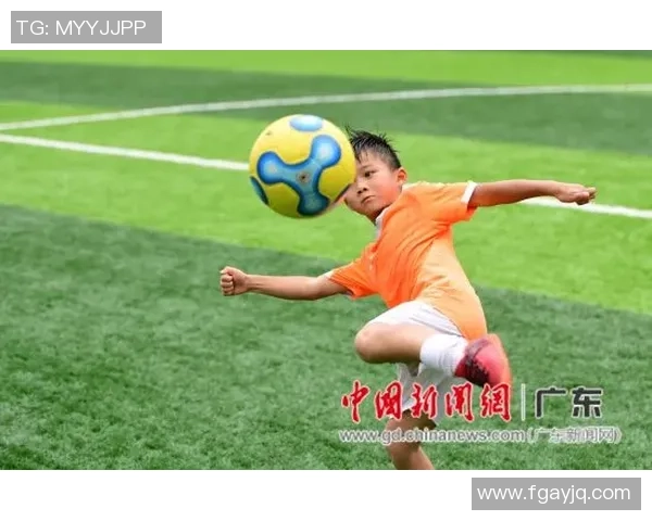 小贴纸承载童年记忆 足球球星形象点燃无数少年的热爱