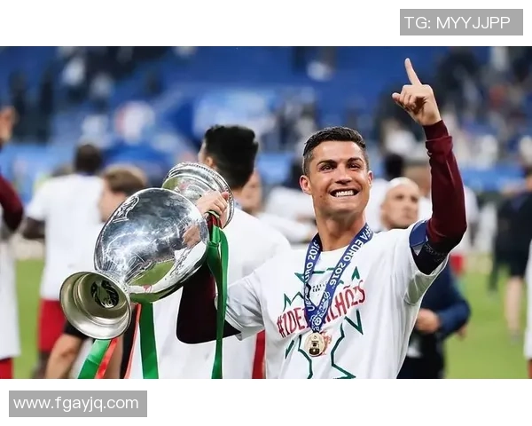 昔日足坛巨星再聚赛场重燃激情岁月再现绿茵辉煌时刻