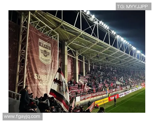 日本足球明星精彩瞬间集锦 展现球场激情与技巧