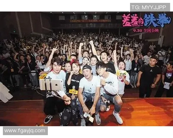 王源与足球巨星亲密互动背后的故事与感悟揭秘