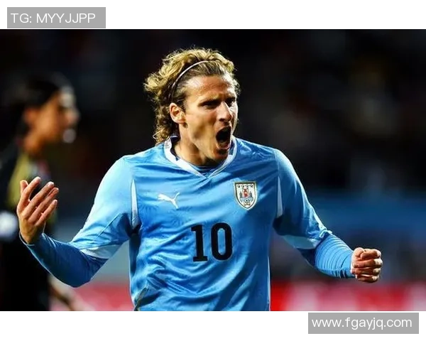 聚焦世界著名足球球星成长历程与辉煌成就的深度全景解析 聚焦世界著名足球球星成长历程与辉煌成就的深度全景解析