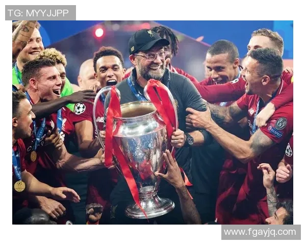 足球巨星进球瞬间精彩定格展现绝佳技术与无敌实力